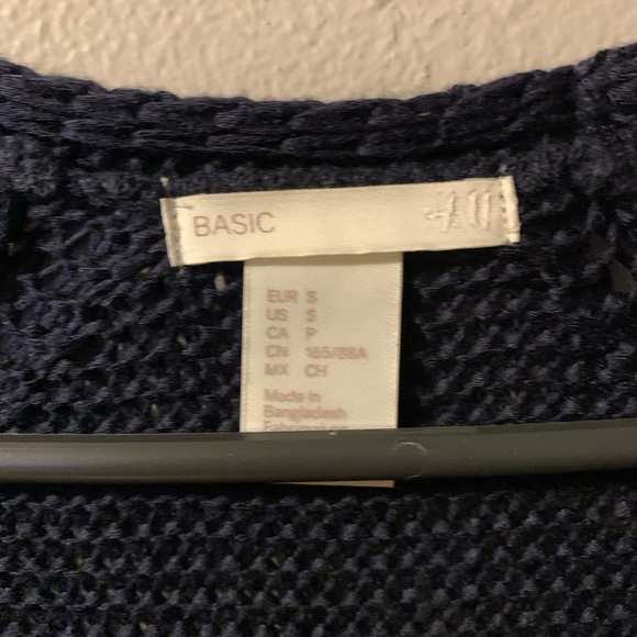 H&M Scoop Neck Sweater - Picture 2 of 2